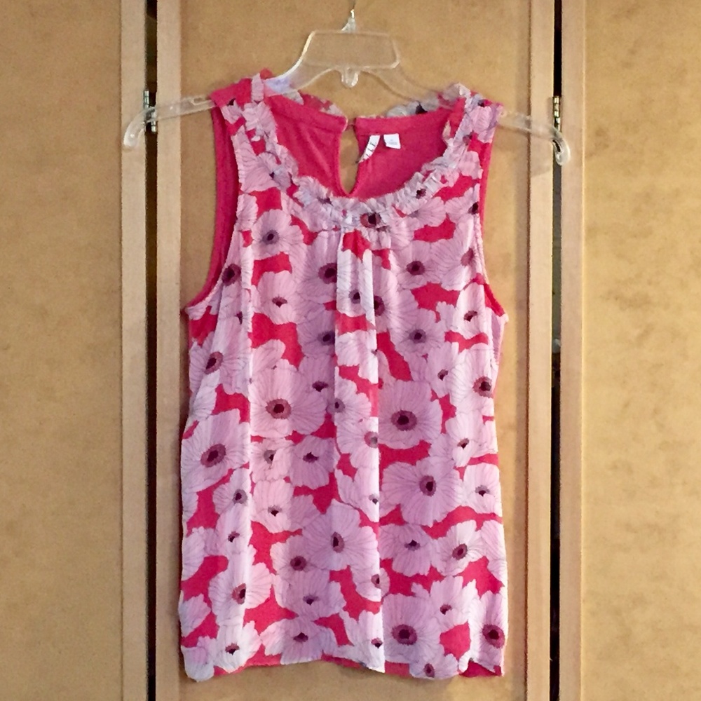 ELLE Sleeveless Patterned Top